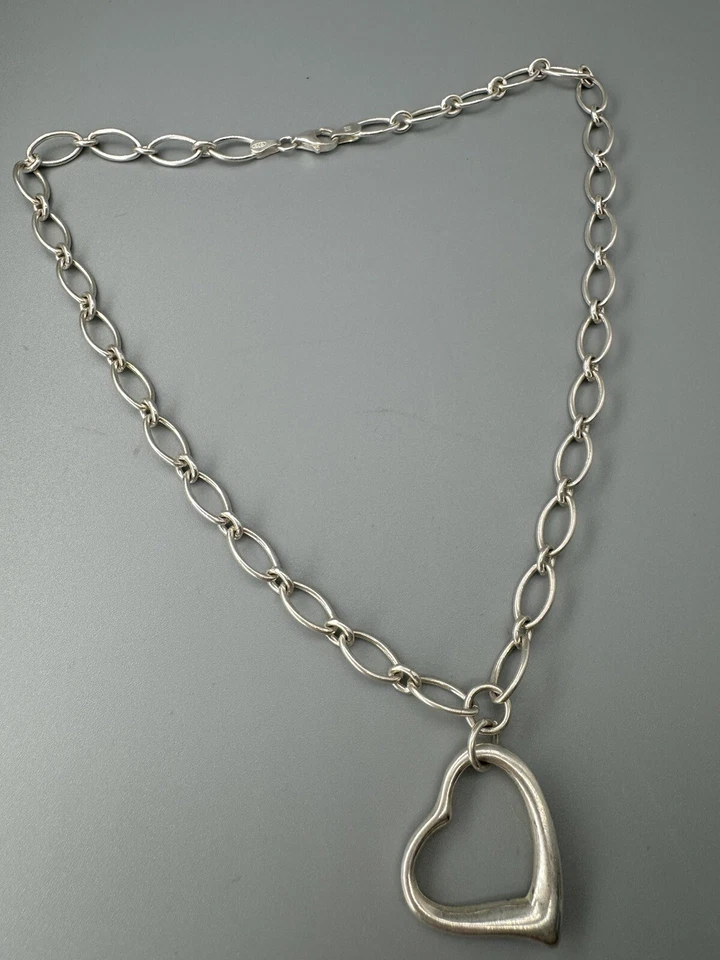 Gargantilla colgante de corazón abierto de plata de ley 925 de Italia collar de cadena de eslabones ovalados de 15" Foto 2 de 4