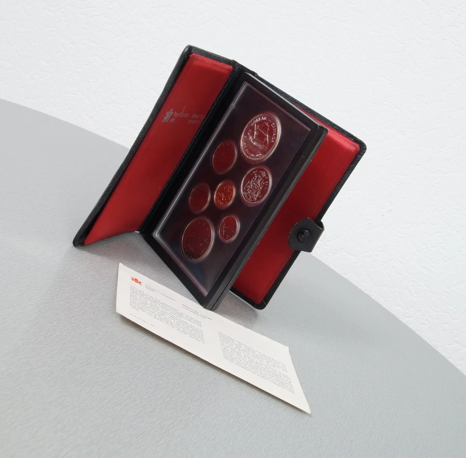 Royal Canadian Mint 1979 Dollar Set Hochglanz in Box mit Tasche und Zertifikat - Bild 1 von 1