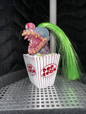 Killer Klowns From Outer Space Popcorn Alien Figure Sculpture Statue