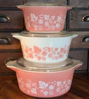 VINTAGE PYREX PINK GOOSEBERRY SET 3-Pc. Cinderella Bowls With Lids 475, 474, 473