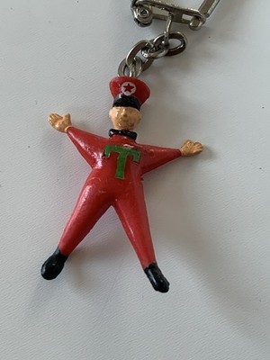 ALTER SCHLÜSSELANHÄNGER FIGUR TEXACO FEUERWEHR TANKSTELLE GARAGE 1960 SEHR GUTER ZUSTAND