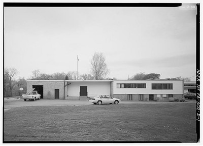 FRONT ELEVATION OF ADMINISTRATION BUILDING, LOOKING WEST - Aluminum City