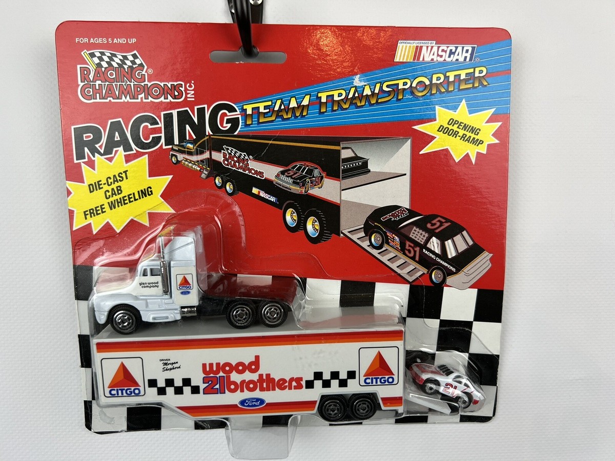 Racing Champions Inc Team Transport Semi Truck+Trailer+Car