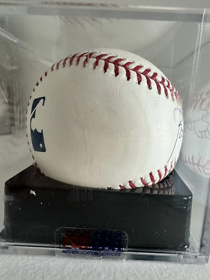 ROD CAREW - AUTOGRAPHED SIGNED BASEBALL  - PSA #K72281 - Image 4 of 4