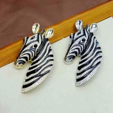Women Men Classic Crystal Zebra Head Badges Pins Unisex Exquisite Animal Brooch