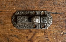 2149 Antique Cast Iron Late 1800s Victorian Cupboard Cabinet Latch Complete