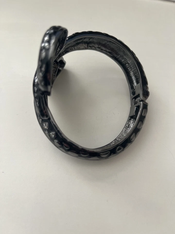DEBENHAMS SILVER BLACK SPARKLY EYES Spring Hinged SNAKE BRACELET New in Box - Image 4 of 4