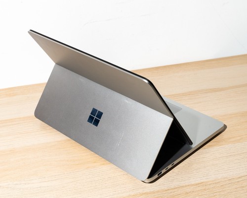 Microsoft Surface Laptop Studio 2 - Intel Core i7-13700H, 16GB RAM, 512GB SSD - Picture 4 of 22