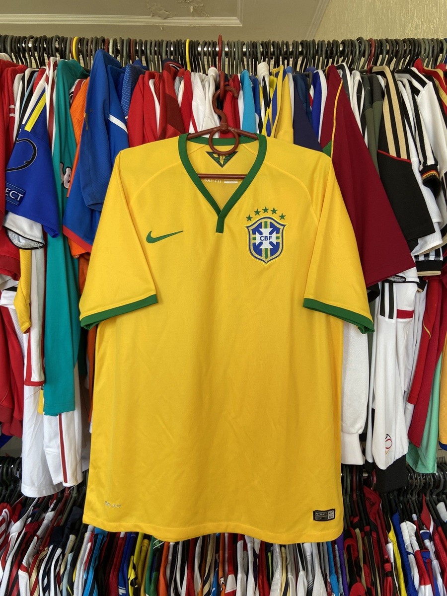 BRAZIL 2014 2015 HOME FOOTBALL SHIRT SOCCER JERSEY NIKE 575280-704