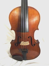 Y3.  OLD FULLSIZE VIOLIN.  LOVELY SOUND.  GOOD PLAYING ORDER.  VGC.