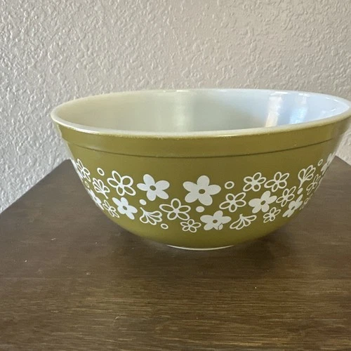 Vintage Pyrex 403 Green Spring Blossom Crazy Daisy 2 1/2 Quart Mixing Bowl