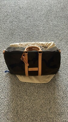 新品 supreme × louis vuitton bumbag カモ Louis Vuitton x Supreme Bumbag Epi Red - US