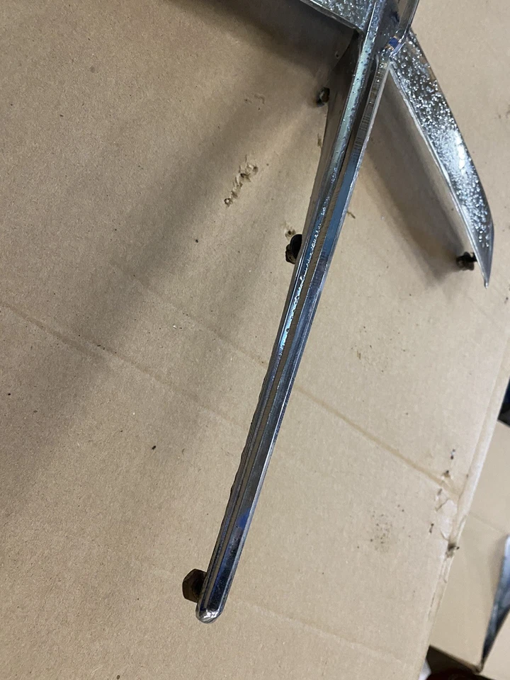 Plymouth Belvedere Plaza Savoy 1956 capó delantero adorno avión pájaro Foto 4 de 4