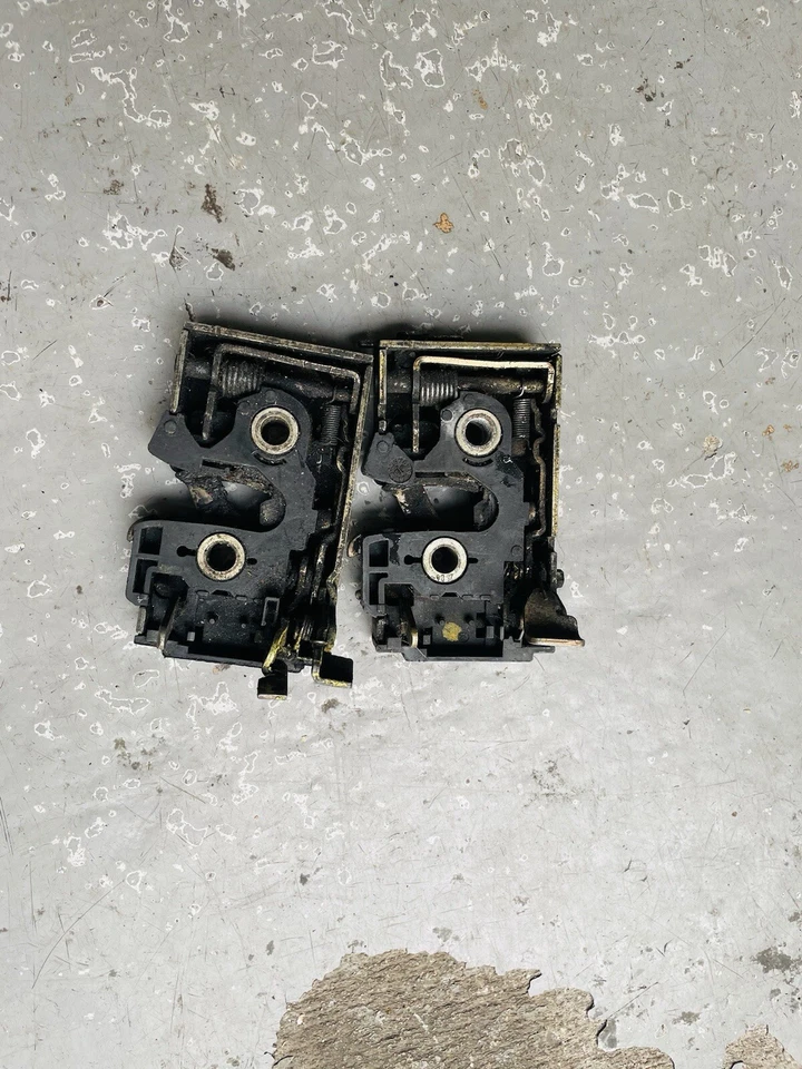 Дверные замки Corrado VW 536 837 016A - Изображение 4 из 4