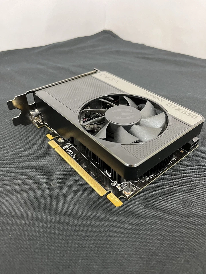 EVGA GTX 650 1GB Superclocked (01G-P4-2652-KR) Graphics Card - Tested Working! - Image 3 of 4