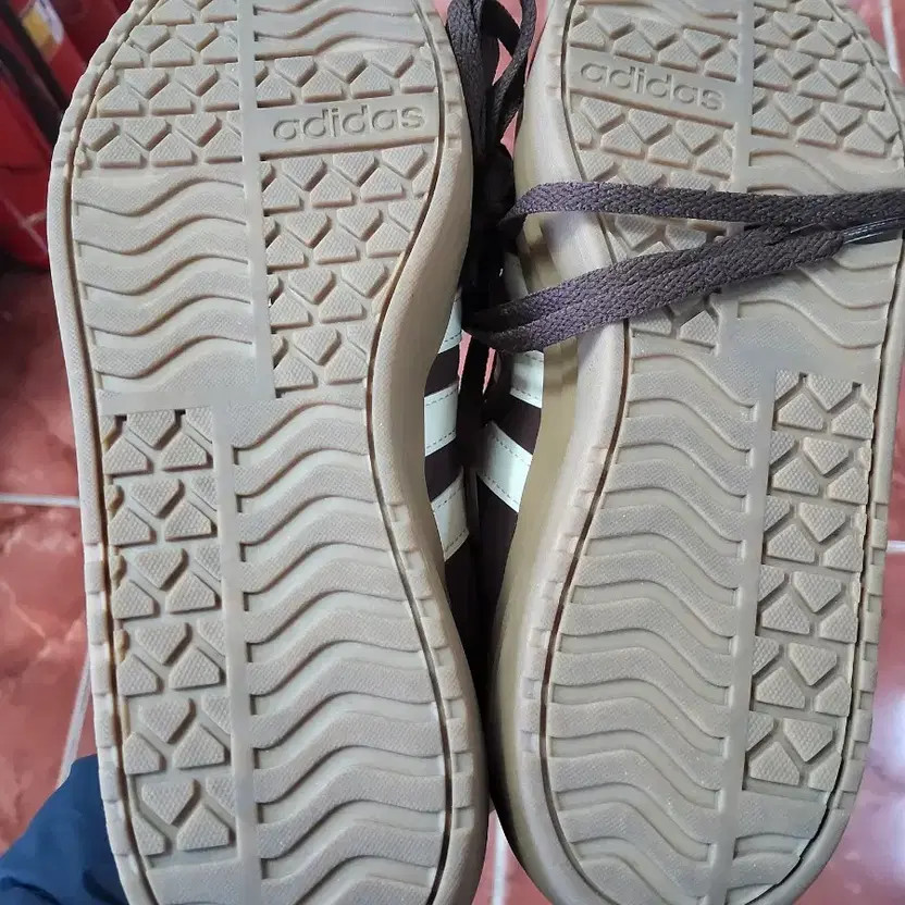 Adidas Brown Suede Sneakers US 240 thumbnail 2