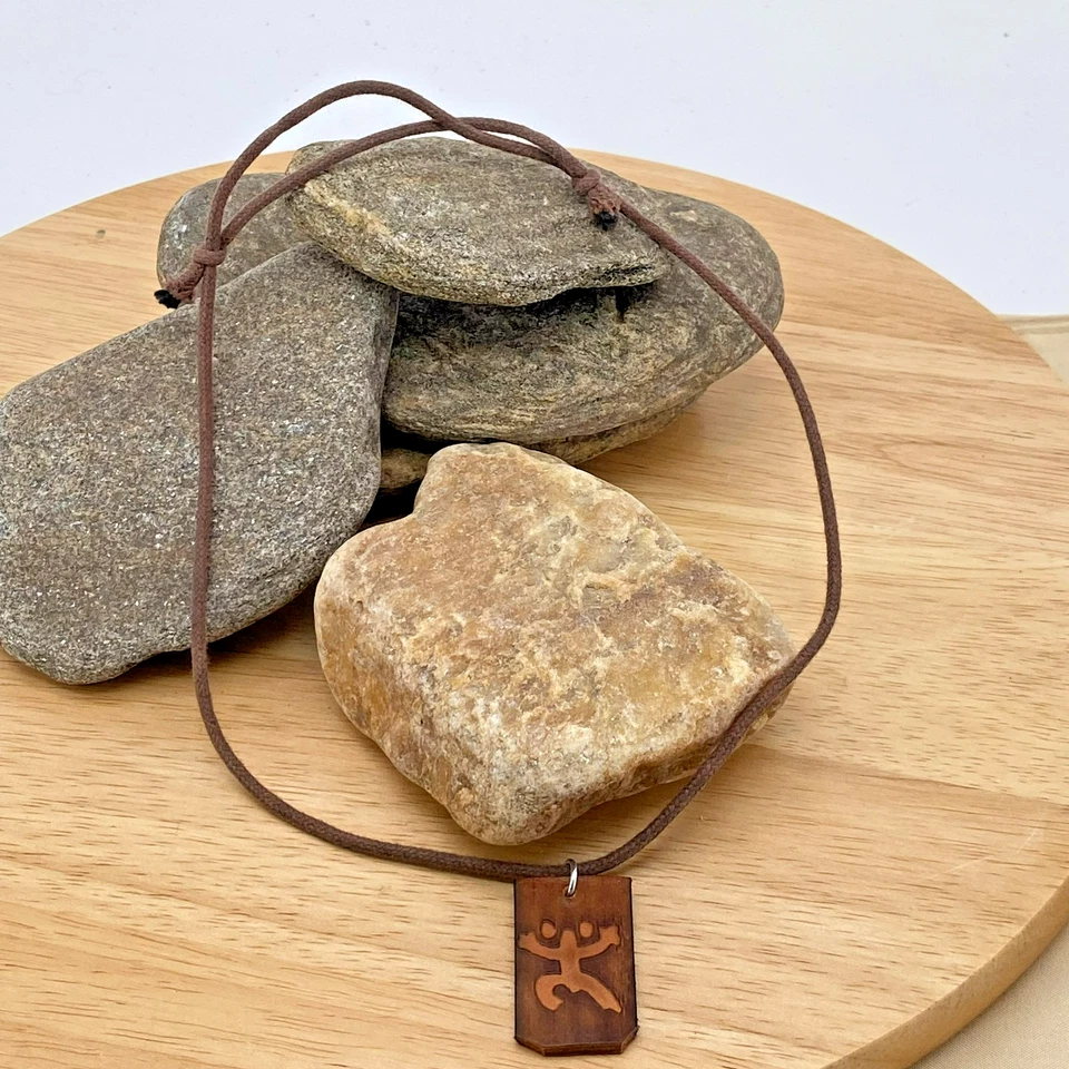 Gargantilla Surfer Colgante Hombre de las Cavernas Cuero Genuino Collar Largo Marrón Foto 2 de 4