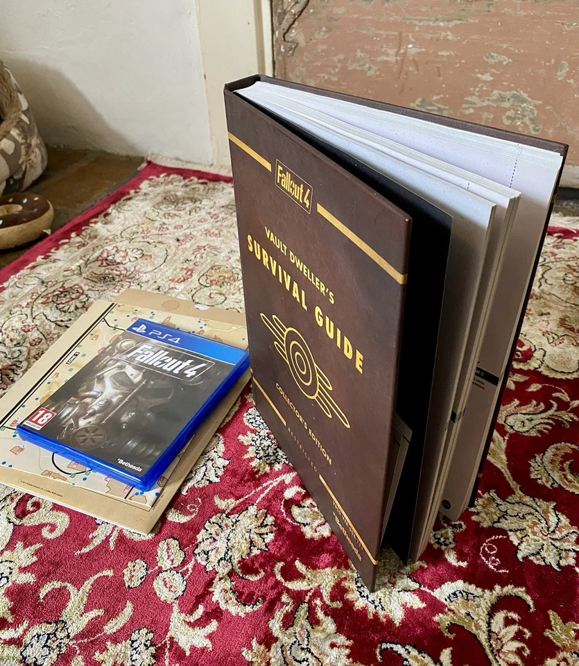 FALLOUT 4 VAULT DUELLER’S SURVIVAL GUIDE COLLECTORS EDITION + MAP + GAME - Image 3 of 3