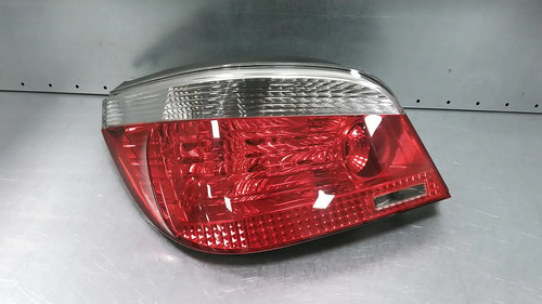 RÜCKLICHT LINKS BMW 5 serie (E60) Sedan 545i 32V (N62-B44A) 2004 6910767