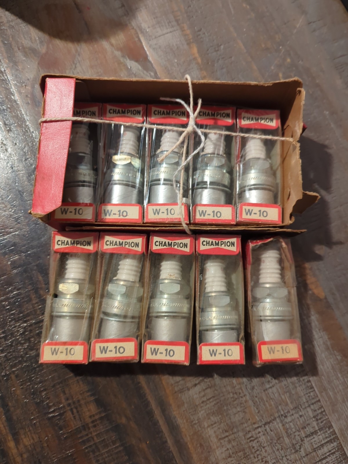 Champion H-10 Spark Plugs Made in USA Vintage NOS Lot of 10