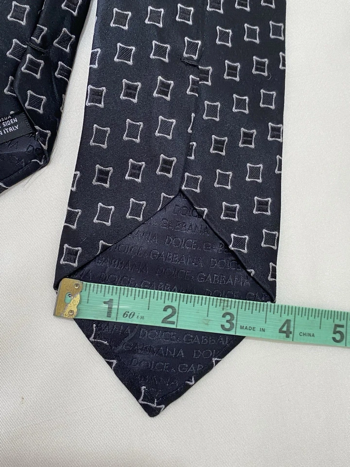 Dolce Gabbana Black Silk Men’s Tie Geometric Pattern Made In Italy - Image 3 of 4