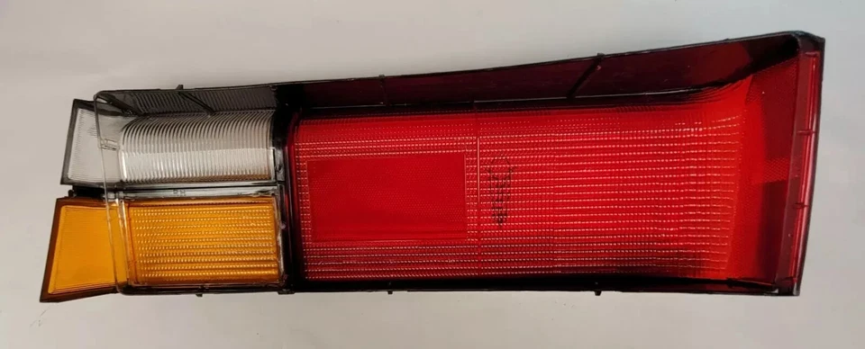 Dodge Horizon TC3 1979 Tourismo lente de luz trasera derecha 5207604 nuevo en stock Foto 4 de 4