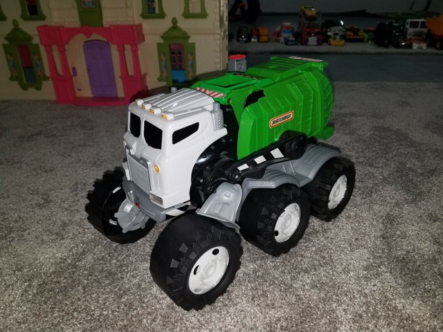 stinky the trash truck