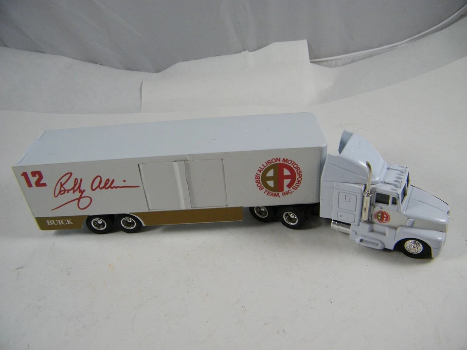 BOBBY ALLISON ~ MOTORSPORTS BUICK #12 ~ TRANSPORTADORES Y COCHE Foto 4 de 4