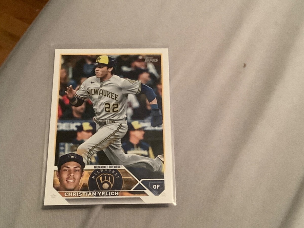 M23-13 2023 Topps Series 1 Base Christian Yelich Milwaukee