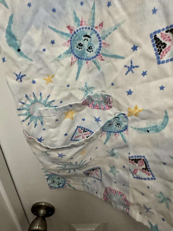 Scrub HQ Small Women’s Top Polyester/cotton 🌞 🌟 🌕  - Image 4 of 4