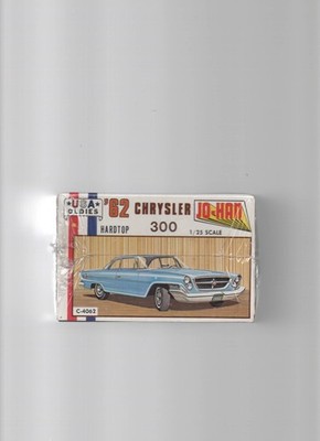 Jo-Han USA Oldies 1962 CHRYSLER 300 Hardtop 1 25th Scale Model Car