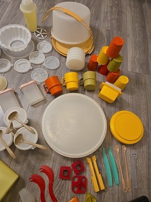 Vintage Tupperware 90-Piece Lot   Pastel & Harvest Colors, Retro Kitchen Bundle