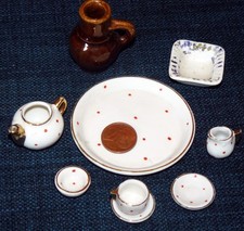 Puppenhaus Puppenstube Zubehör  – Geschirr Porzellan Keramik - antik