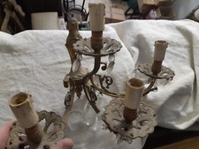 Coppia di APPLIQUE  a 4 bracci in bronzo dorato con gocce di cristallo