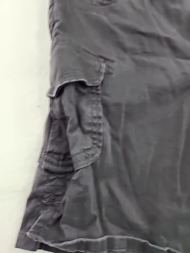 Hang Ten Womens Size 11  35 Waist Black Cargo Pocket Cotton Blend Shorts - Image 2 of 4