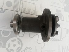 Pompe à eau Mercedes 220