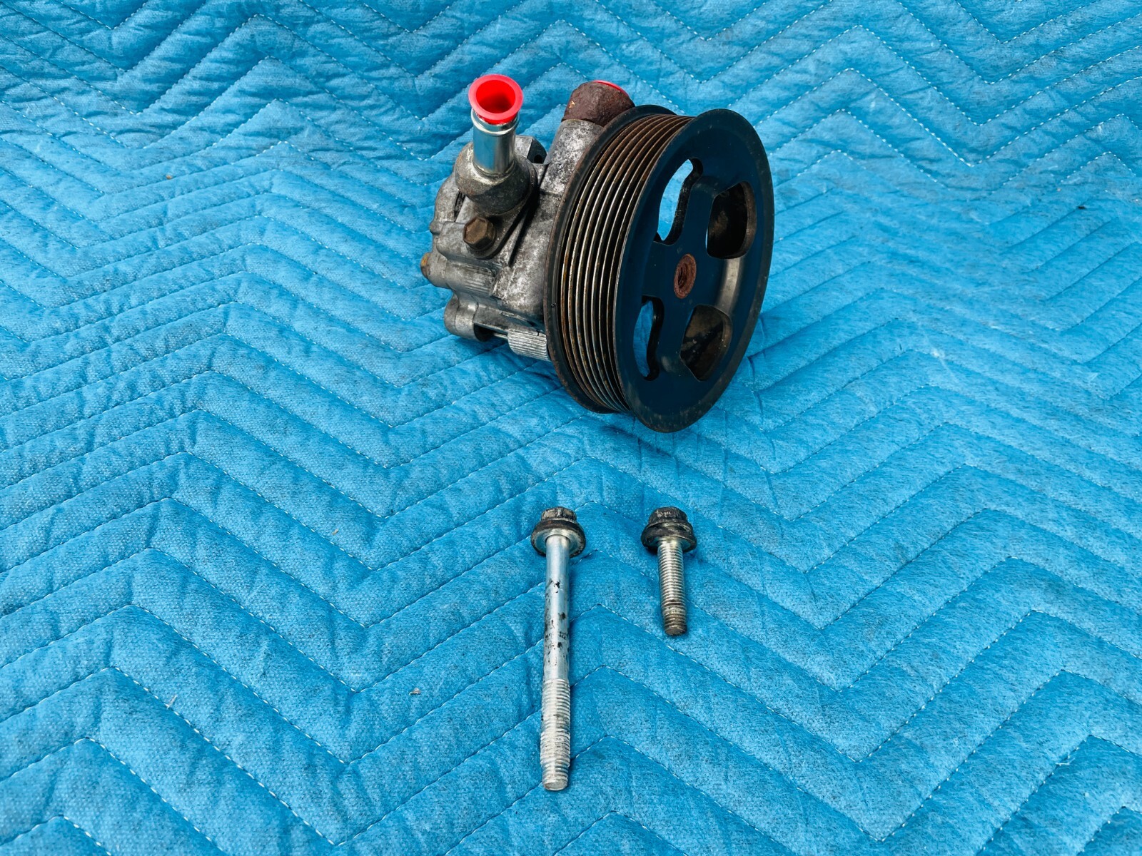 Lexus LX570 Land Cruiser Power Steering Pump w/ Pulley 4431060490 OEM