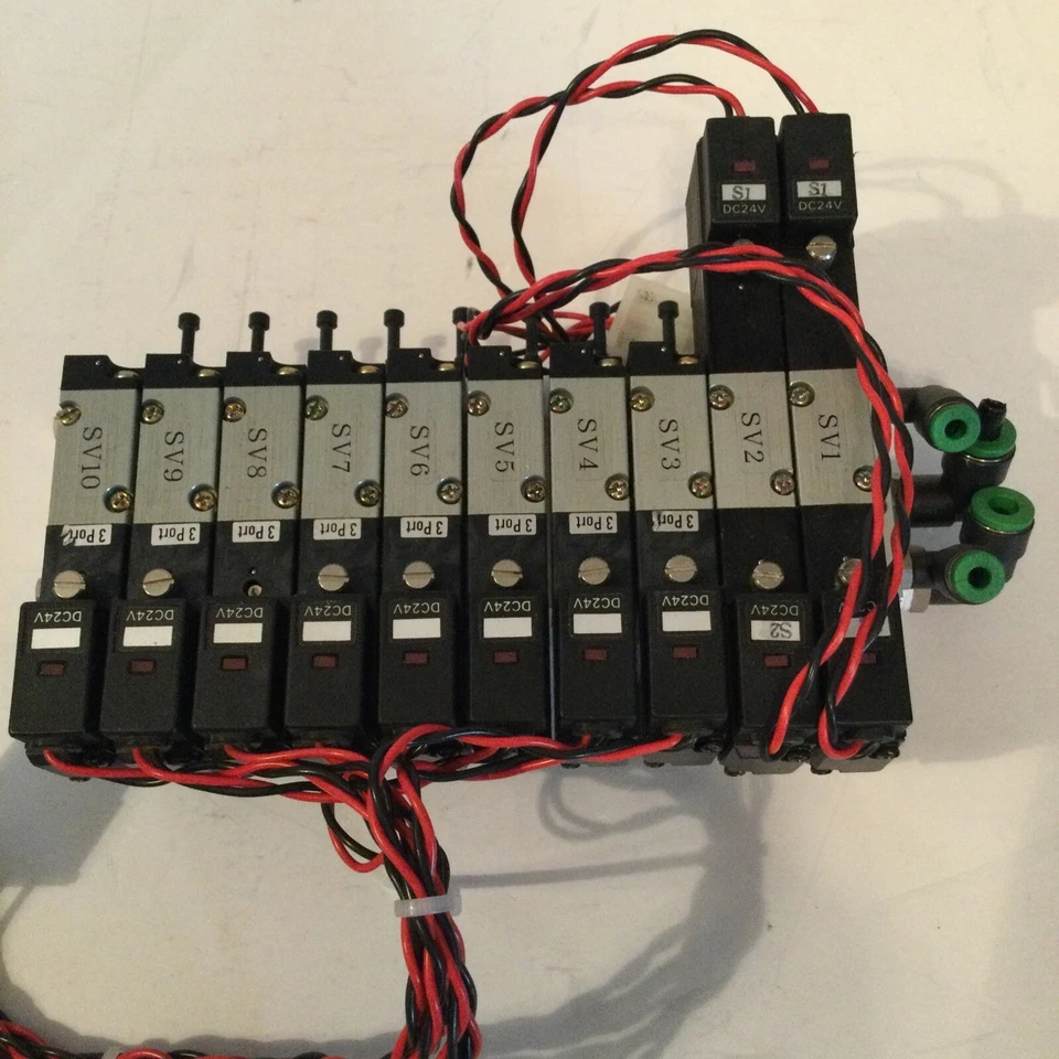 Colector Koganei 110M10AJ CON VÁLVULAS DE AIRE A110E1-83-L CONECTADAS/KOGANEI usado Foto 2 de 4