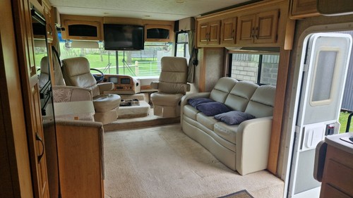 American RV Motorhome Hurricane Forwinds 2008 6.8 V10 Petrol with LPG - Picture 10 of 14