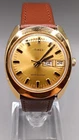 Vintage 1970s Timex Gold Tone Day Date Brown Leather Cushion Men's Watch Working