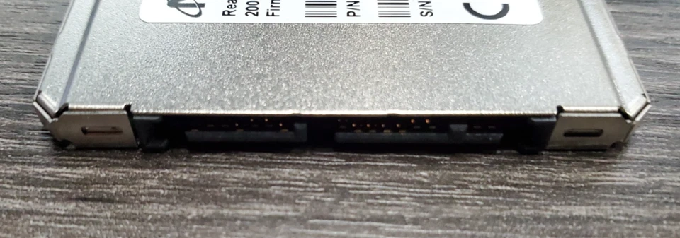 Micron RealSSD P400e 1.8" 200GB SATA MTFDDAA200MAR-1K1AB - Image 2 of 3