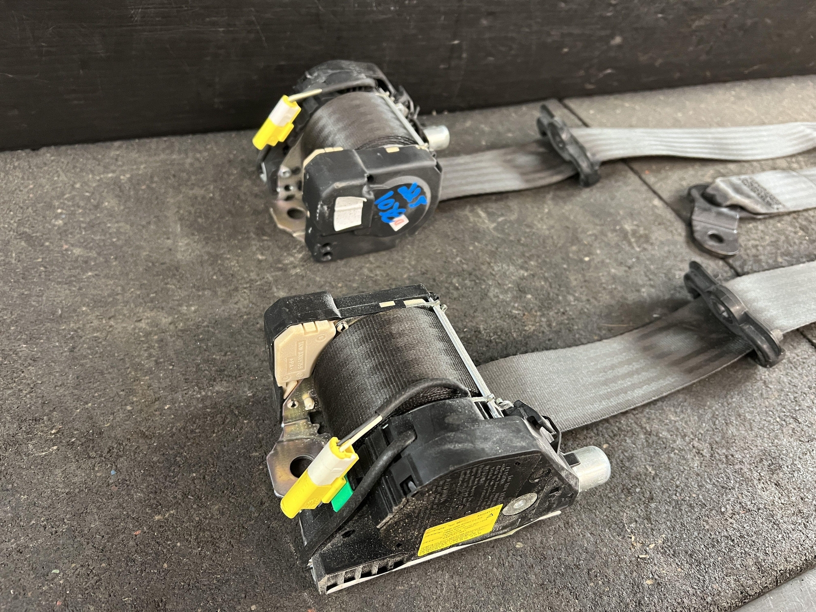 03-08 MASERATI QUATTROPORT FRONT LEFT & RIGHT SAFETY SEAT BELT RETRACTORS BLACK