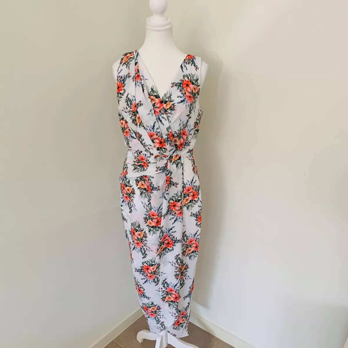 Forcast dresses deals sale