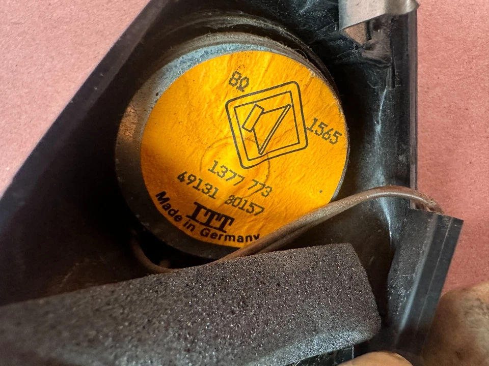 BMW E28 528e 524td 528I 533I 535I Tweeter Door Speaker Pair OEM #86232 - Image 4 of 4