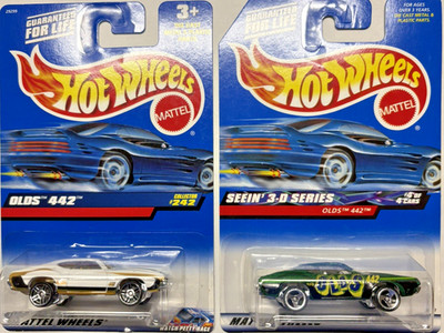 Hot Wheels Olds 442 Pair White & Green Different Releases Variations Mattel