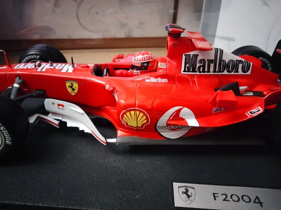 FERRARI F2004 Schumacher #1 B6200-0510 Hot Wheels Racing 1:18 - Immagine 4 di 4