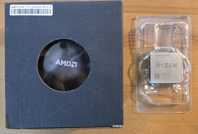 AMD Ryzen 3 3200G - 3.6GHz Quad Core (YD3200C5FHBOX) Processor + Wraith Stealth