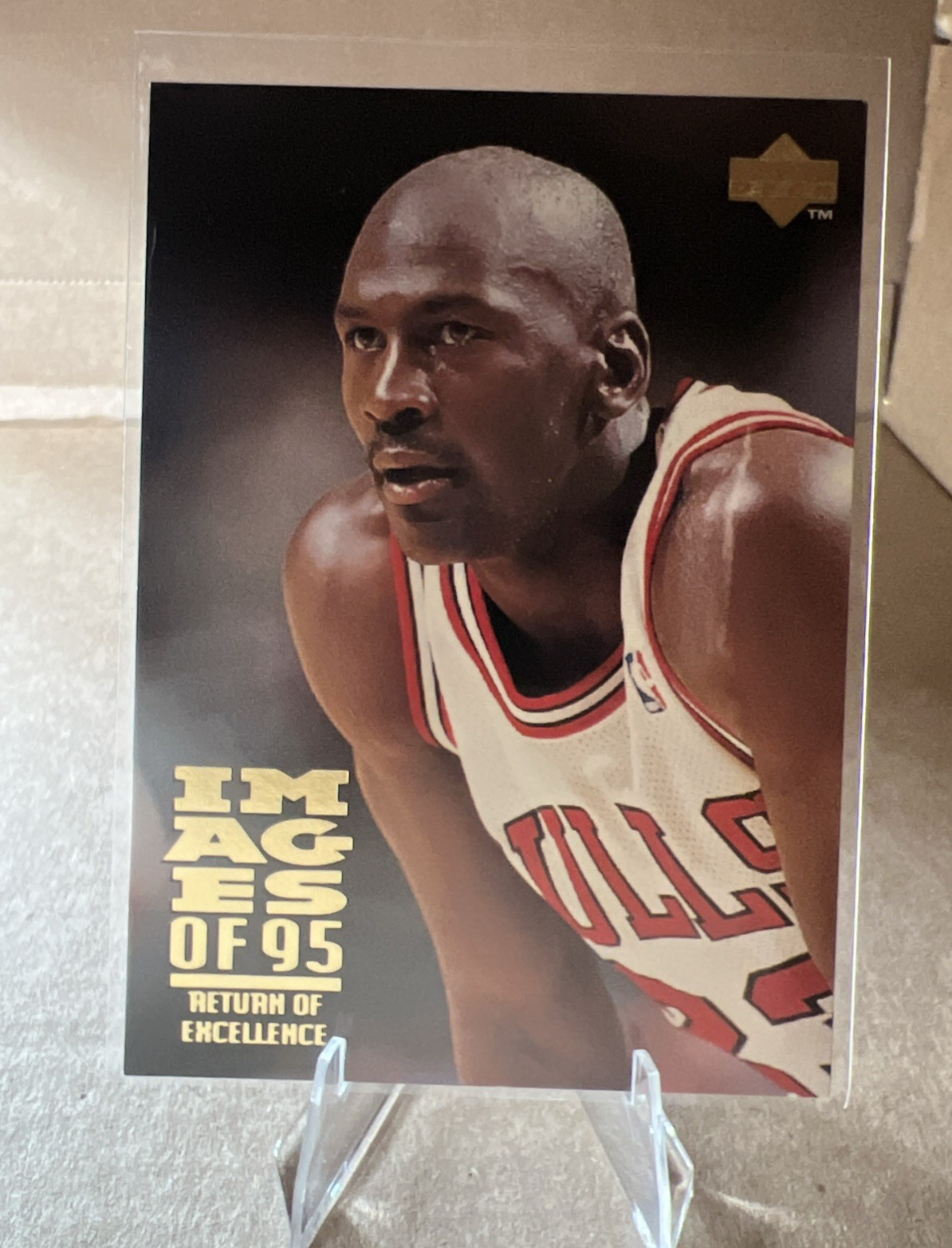 1995 Upper Deck #335 Michael Jordan Electric Court Gold