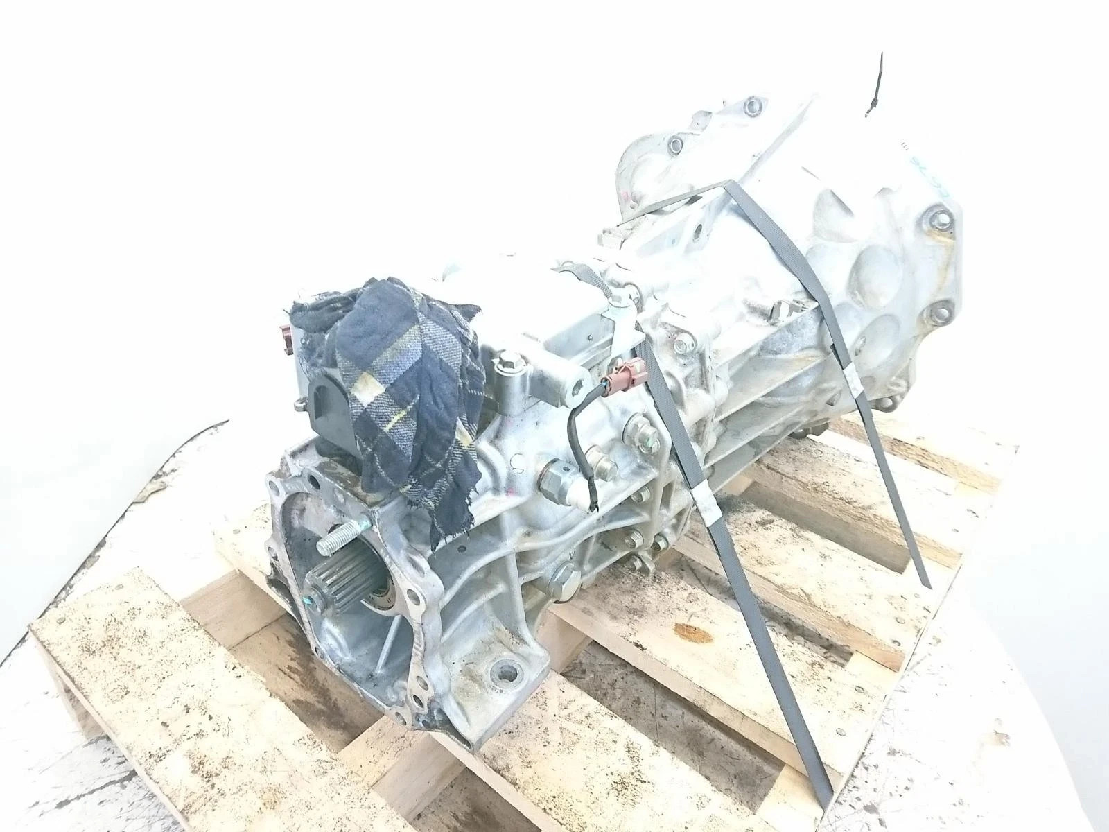 ISUZU DMAX MANUAL 4WD TRANSMISSON/GEARBOX 3.0L TURBO DIESEL 4JJ1 EURO 5 12-19