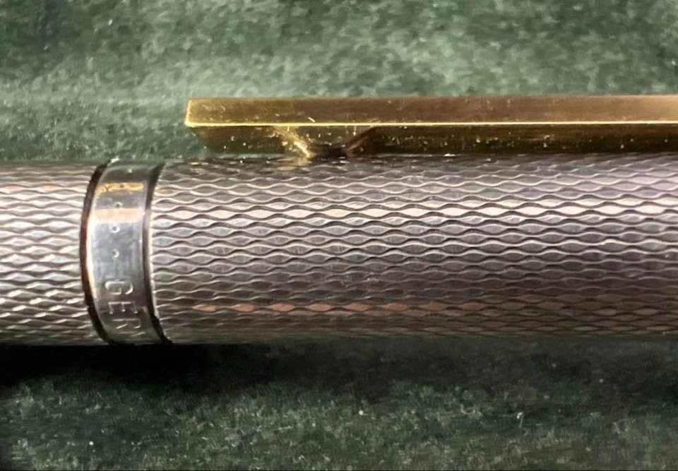 Bolígrafo Dunhill Gemline modelo Twist con cuerpo de plata de ley USADO Foto 3 de 4